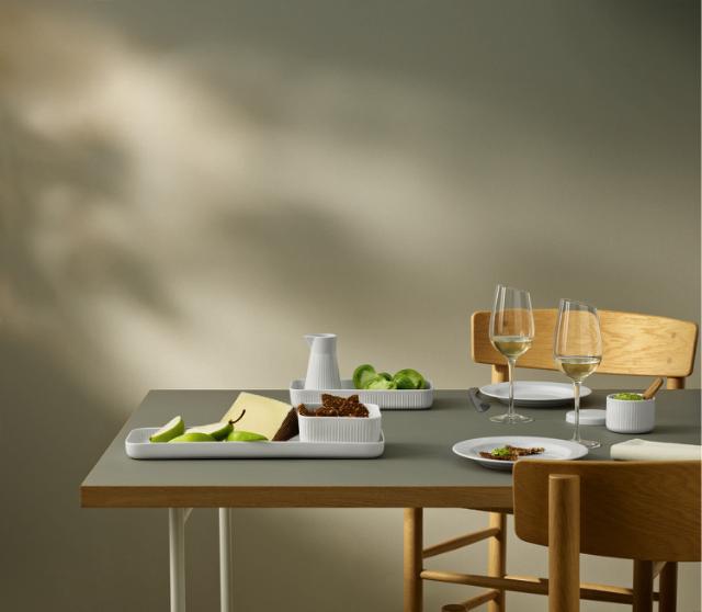 Legio Nova Serving dish 24x12 cm