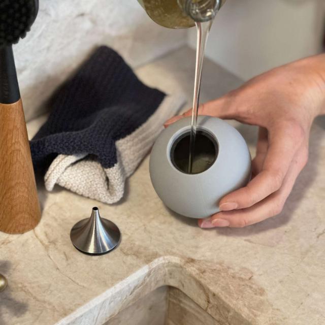 Soap dispenser - Silicone - Marble grey