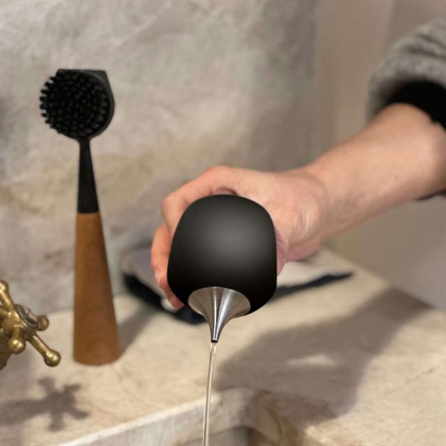 Soap dispenser - Silicone - Black
