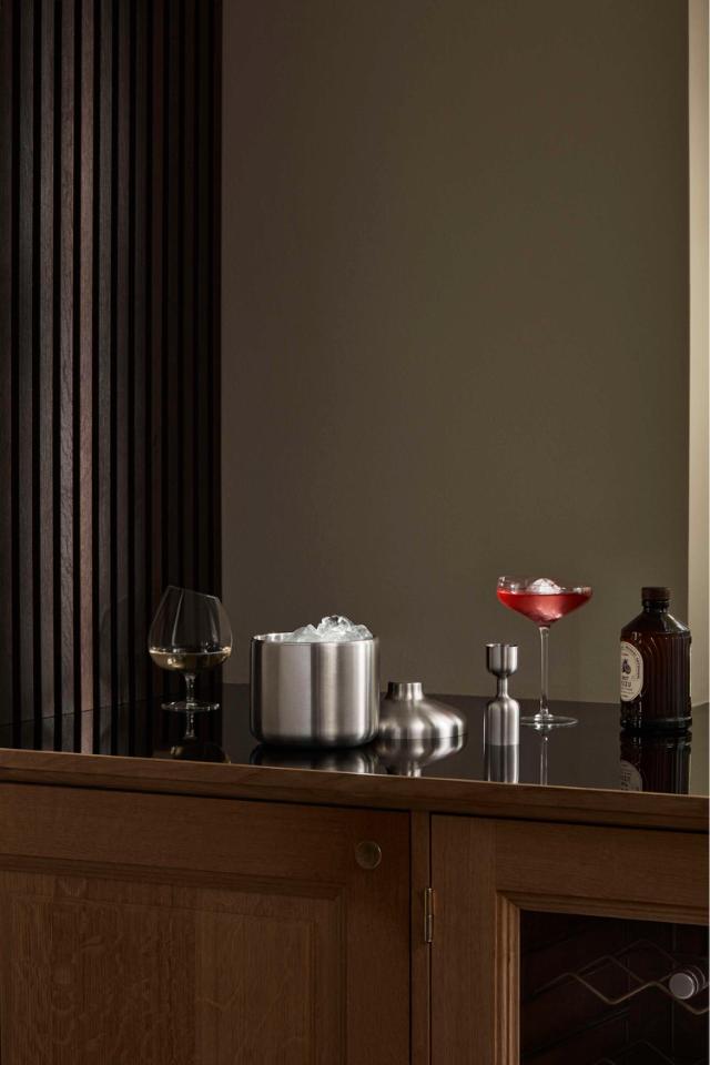 Liquid Lounge Insulated Ice Bucket with Scoop