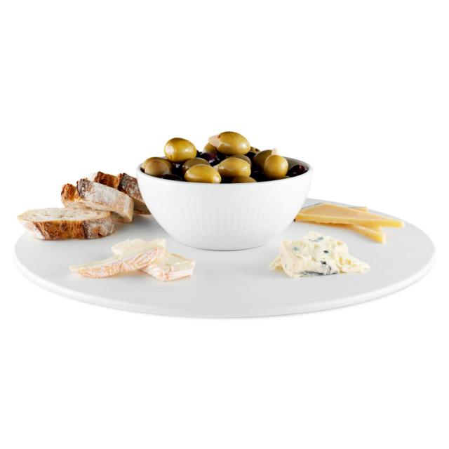 Legio Nova Dish on stand